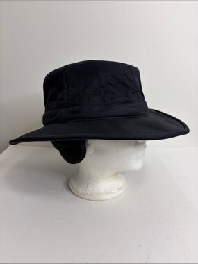 Tilley Endurables Winter Hat Mens 7 3/4 Black Softshell Ear Flaps Made in Canada